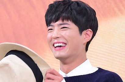 Kelewat Baik, Park Bo Gum Bikin Kru 'Youth Over Flowers' Merasa Bersalah