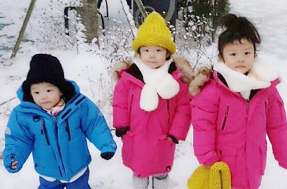 Bikin Gemas, Intip Lucunya Daebak Pertama Kali Main Salju di 'Superman is Back'