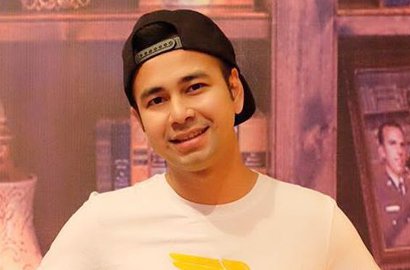 Liburan di Puncak Gunung Bersalju, Raffi Ahmad Malah Asyik Bertelanjang Dada