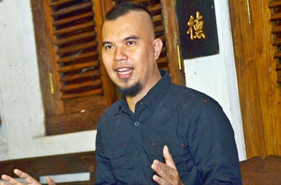 Calon Bayi Anak Mulan Lelaki, Ahmad Dhani Siapkan Nama Khusus