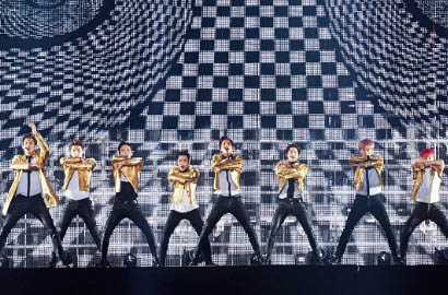 Super Seksi, EXO Goda Fans Rilis Teaser DVD Konser Jepang
