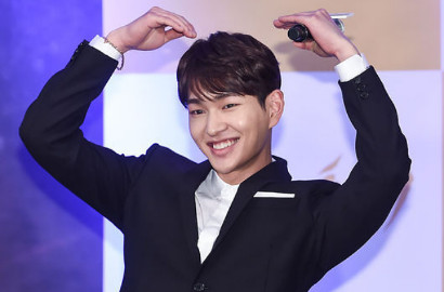 Belum Muncul di 'Descendants of the Sun', Onew SHINee Minta Maaf pada Fans