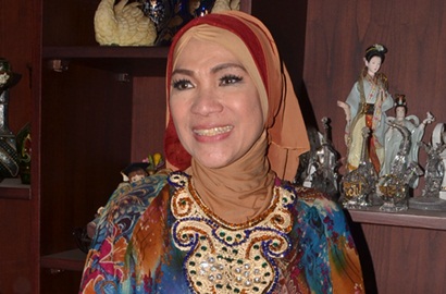Ikut Bicara Tentang LGBT, Dorce Gamalama: Saya Bukan Perempuan Abal-Abal