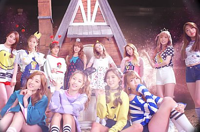 Lee Kwang Soo Jadi Cameo, Cosmic Girls Imut-Imut di MV Debut 'Momomo'