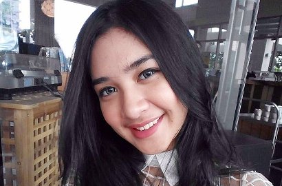 Percaya Diri, Mikha Tambayong Ogah Oplas dan Implan Payudara