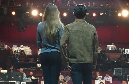 Lee Byung Hun Pamer Foto Gladi Bersih Oscar 2016 Bareng Sofia Vergara