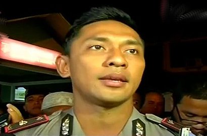 Terkenal Berkat Kasus Saipul Jamil, Kompol Ari Jadi Buruan Selfie Artis