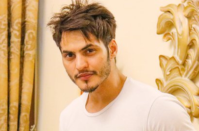 Bromance Abis, Ravi Bhatia Ikut Hepi Serial India Baru Shaheer Sheikh Tayang Perdana