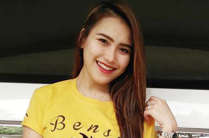 Gara-Gara Celana Sobek, Ayu Ting Ting cs Diprotes Netter