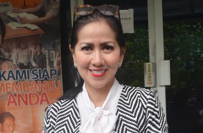 Venna Melinda Bolos Rapat DPR Demi Rebutan Mobil dan Rumah Mewah