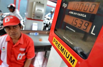 Mulai April Harga Premium Jadi Rp 4.800, Benarkah?