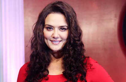 Desakan Orang Tua Diduga Jadi Alasan Preity Zinta Keburu Menikah