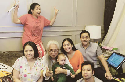 Wah, Rafathar Putra Raffi Ahmad Kecil-Kecil Doyan Karaokean