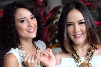 Hadiri Sidang Perceraian, Cathy Sharon Ditemani Julie Estelle