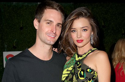 Bikin Iri, Miranda Kerr Pamer Foto Kecup Mesra Bareng Bos Snapchat