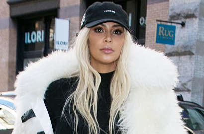 Curhat Tak Punya Baju untuk Dipakai, Kim Kardashian Pilih Foto Bugil
