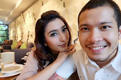 Tyas Mirasih Tampil Cantik Ala Pengantin, Netter: Mau Nikah Ya?