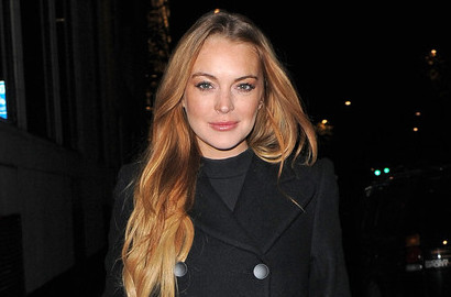 Pacari Pengusaha Rusia, Lindsay Lohan Resmi Tinggalkan Hollywood