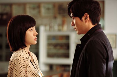 'Time Renegade' Lee Jin Wook dan Lim Soo Jung Rilis Foto Basah-Basahan