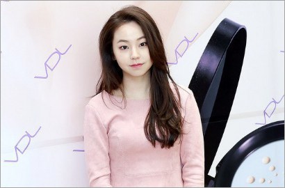 Netter Heboh Sohee Tetap Cantik Kenakan Dress Rp 400 Ribuan
