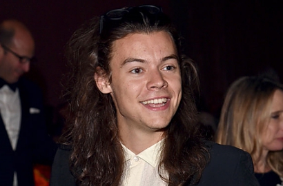 Wow, Harry Styles 1D Digaet Main Film Perang Christopher Nolan