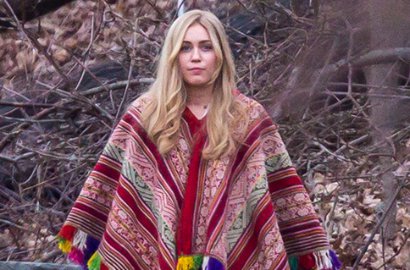 Biasa Tampil Tomboi, Miley Cyrus Feminin Berambut Panjang di Serial Baru