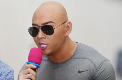 Deddy Corbuzier Setuju Banyak Artis Suka Alay, Ini Alasannya