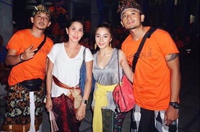  Nikita  Willy  Foto Pakai Baju  Bali Bareng Pacar Netizen 