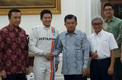 Dikunjungi Rio Haryanto di Istana Wapres, JK Janji Bantu Cari Dana