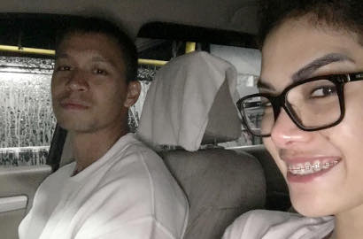 So Sweet dan Super Seksi, Nikita Mirzani Selfie di Ranjang Buat Samuel Rizal