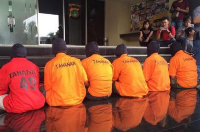 Jalani Reka Adegan, Pencuri Kabel di Jakarta Rela Nginep di Gorong-Gorong