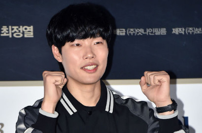 Mainkan Adegan Aneh di 'Glory Days', Ryu Jun Yeol Ngaku Frustasi