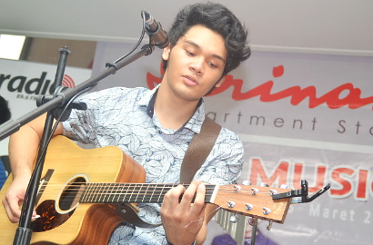 Ngefans, Mikha The Overtunes Grogi Ajak Raisa Bikin MV 'Ku Ingin Kau Tahu'