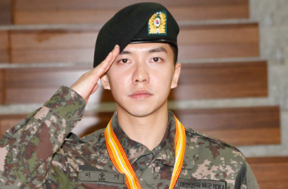 Lulusan Terbaik di Pelatihan, Lee Seung Gi Kini Bertugas di Divisi Senjata Perang