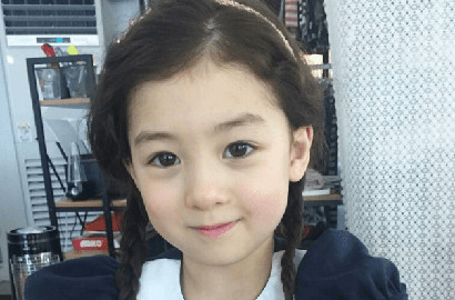Anak Perempuan Ini Diklaim Jadi yang Tercantik di Korea, Wah Masa Sih?