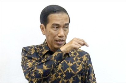 Terbengkalai Karena Korupsi, Jokowi Tinjau Proyek Hambalang
