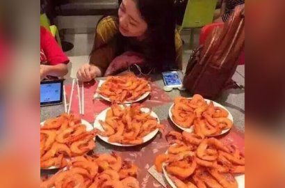 Jadi Viral, Perilaku Turis Tiongkok di Resto Thailand Ini Ramai Hujatan Netter