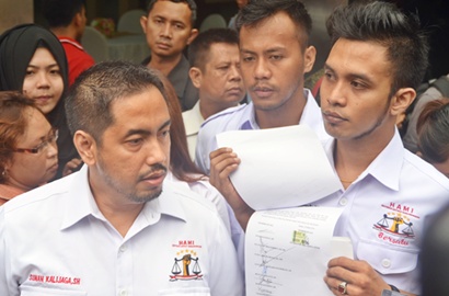 Zaskia Gotik Tak Mau Nurut, Pengacara Pilih Mengundurkan Diri