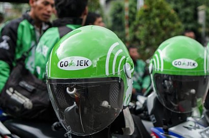 Heboh Video Polisi Pukul Driver Go-Jek yang Lewat Saat Demo Sopir Taksi