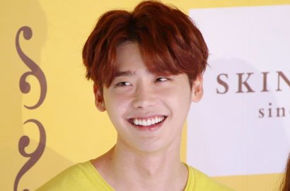 Lee Jong Suk Disebut Kehilangan Semua Kontrak Iklan, Karena Skandal Tepis Fans?
