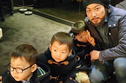 Drama Rampung, Song Il Gook Pamer Liburan di Jeju Bersama Triplet
