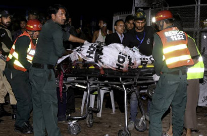 Anak-Anak dan Perempuan Jadi Korban Bom, #PrayForPakistan Trending Topik