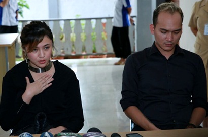 Ditemani Egi John Jenguk Ayah di Panti Sosial, Marshanda Tegar