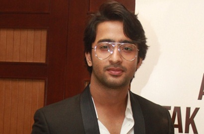 Shaheer Sheikh Ungkap Serunya Merayakan Festival Holi Saat Kecil