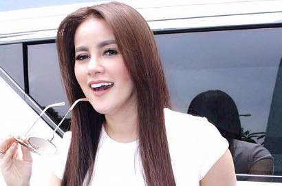 Olla Ramlan dan Maruli Tampubolon Foto Bareng, Fans Salah Fokus Soal Jempol