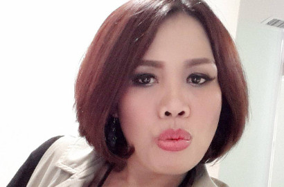 Lelah Diselingkuhi, Ely Sugigi Taboki Wajah Rezky Aditya KW
