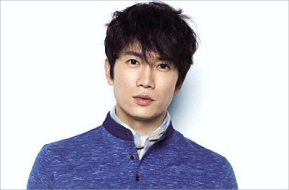 Ji Sung Pamer Mulai Syuting Drama 'Entertainer', Mirip Shin Se Gi?