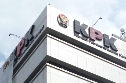 Mantan Rektor Unair Surabaya Ditetapkan KPK Sebagai Tersangka Kasus Korupsi