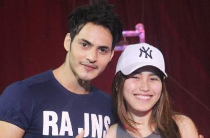 Ayu Ting Ting Kepergok Semobil dengan Ravi Bhatia, Mau Kencan Nonton?