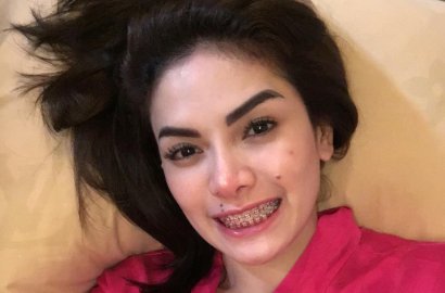 Lagi-Lagi Posting Foto Nyaris Telanjang, Nikita Mirzani Diminta Tobat